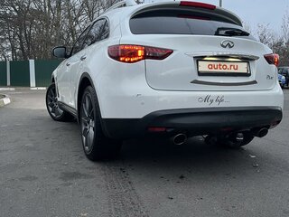 2010 Infiniti FX37 II (S51), белый, 1750000 рублей, вид 4