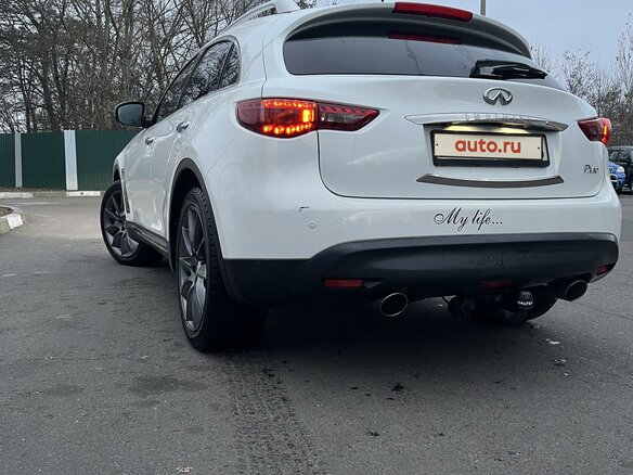 2010 Infiniti FX37 II (S51), белый, 1750000 рублей - вид 3