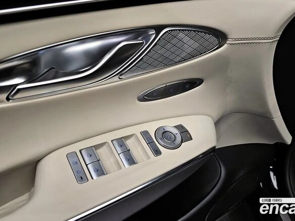2022 Genesis GV70 I, чёрный, 7539386 рублей - вид 13
