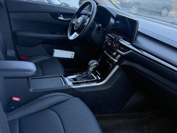 2020 Kia K3 II (China Market), белый, 2050000 рублей - вид 6