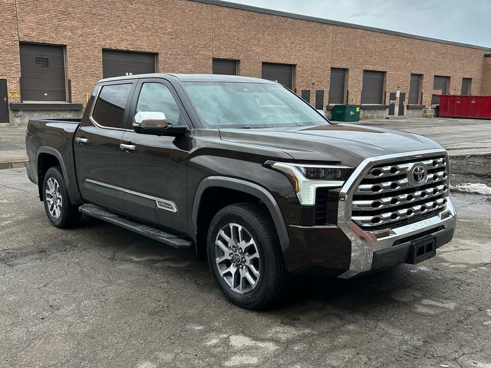 Открыть фотографии: Toyota Tundra III