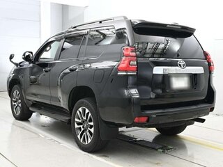2022 Toyota Land Cruiser Prado 150 Series Рестайлинг 3, чёрный, 6495000 рублей, вид 4