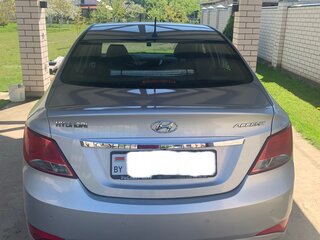 2015 Hyundai Accent IV, серебристый, 910000 рублей, вид 2