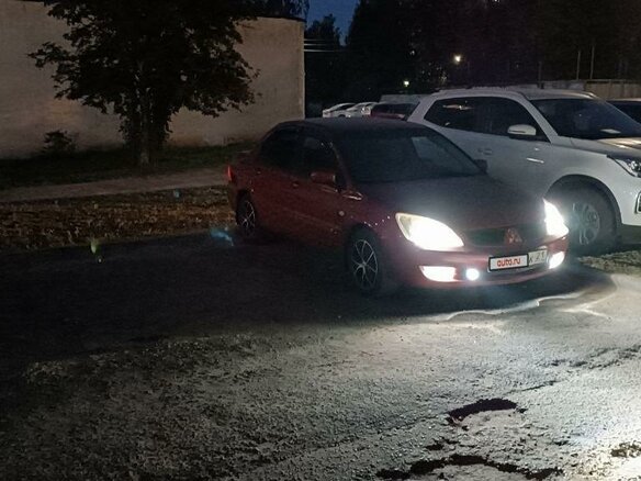 2006 Mitsubishi Lancer IX Рестайлинг, красный, 750000 рублей - вид 12