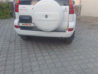 2002 Toyota Land Cruiser Prado 120 Series, белый, 1950000 рублей, вид 3