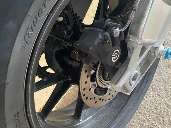 2015 BMW S 1000 RR, красный, 1666666 рублей - вид 4