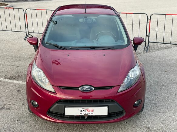 2011 Ford Fiesta Mk6, красный, 947000 рублей - вид 5