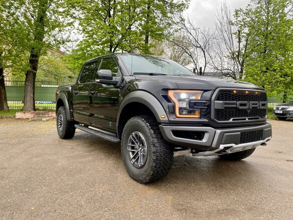 2020 Ford F-150 Raptor XIII Рестайлинг, чёрный, 9400000 рублей - вид 2