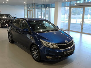 2016 Kia Rio III Рестайлинг, синий, 749000 рублей, вид 3