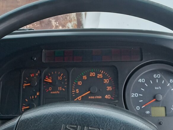 2000 Isuzu Forward (F-Series), белый, 2600000 рублей - вид 13