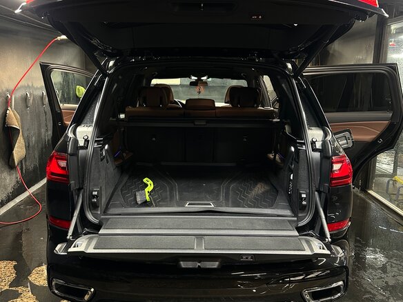 2021 BMW X7 30d I (G07), чёрный, 11990000 рублей - вид 12