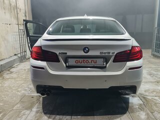 2013 BMW 5 серии 525d xDrive VI (F10/F11/F07) Рестайлинг, белый, 1850000 рублей, вид 3