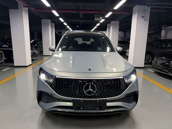 2026 Mercedes-Benz EQB 260 I Рестайлинг, серебристый, 4579750 рублей - вид 1