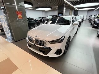 2026 BMW 5 серии Long 525Li VIII (G60/G61/G68), белый, 6825361 рублей, вид 3