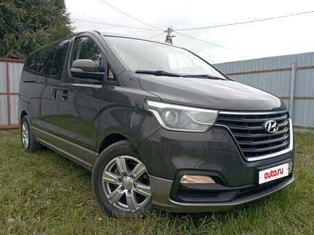 2020 Hyundai H-1 II Рестайлинг 2, коричневый, 3400000 рублей, вид 2