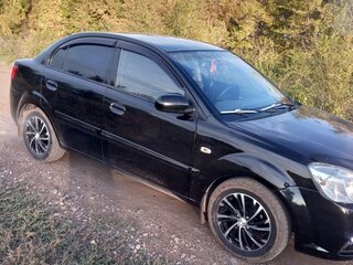 2011 Kia Rio II Рестайлинг, чёрный, 520000 рублей, вид 2