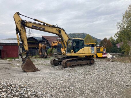 2007 Komatsu PC220-8, золотистый, 3600000 рублей, вид 1