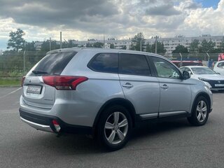 2016 Mitsubishi Outlander III Рестайлинг 2, серебристый, 1349000 рублей, вид 5