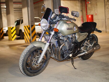 1997 Yamaha XJR1200, серебристый, 420000 рублей, вид 4