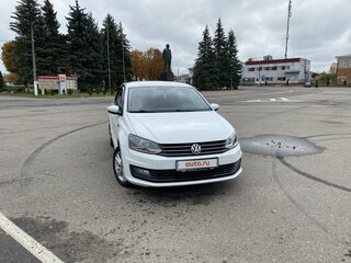 2018 Volkswagen Polo V Рестайлинг, белый, 1400000 рублей, вид 3