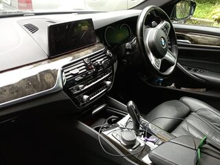 2017 BMW 5 серии 530e VII (G30/G31/G38), чёрный, 3700000 рублей, вид 1