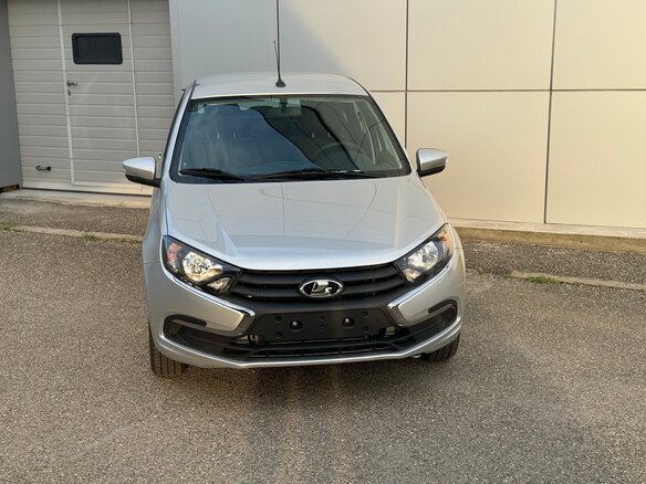 2024 Lada (ВАЗ) Granta I Рестайлинг, серебристый, 1095000 рублей
