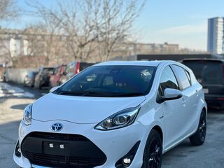 2019 Toyota Aqua I Рестайлинг 2, белый, 1290000 рублей, вид 3