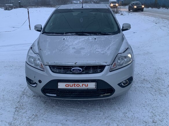 2010 Ford Focus II Рестайлинг, серый, 550000 рублей - вид 1