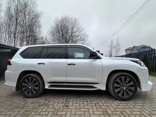 2019 Lexus LX 570 III Рестайлинг 2, белый, 9500000 рублей, вид 3