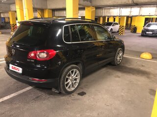 2009 Volkswagen Tiguan I, чёрный, 850000 рублей, вид 3