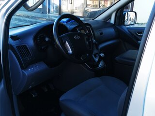2008 Hyundai H-1 II, серебристый, 1450000 рублей, вид 4
