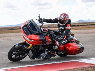2025 Harley-Davidson CVO Road Glide RR, пурпурный, 21000000 рублей, вид 2