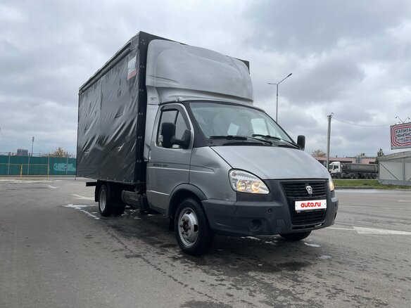 2011 ГАЗ ГАЗель (3302), серебристый, 950000 рублей - вид 1