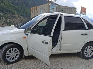 2012 Lada (ВАЗ) Granta I, белый, 400000 рублей, вид 4