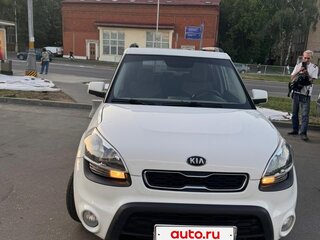 2013 Kia Soul I Рестайлинг, белый, 1050000 рублей, вид 3