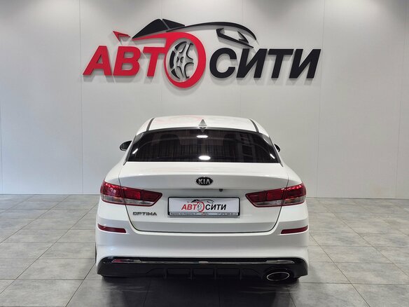 2018 Kia Optima IV Рестайлинг, белый, 1355000 рублей - вид 6