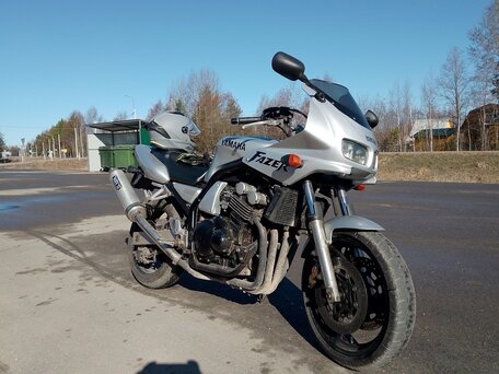 1997 Yamaha FZ400, серебристый, 270000 рублей, вид 2