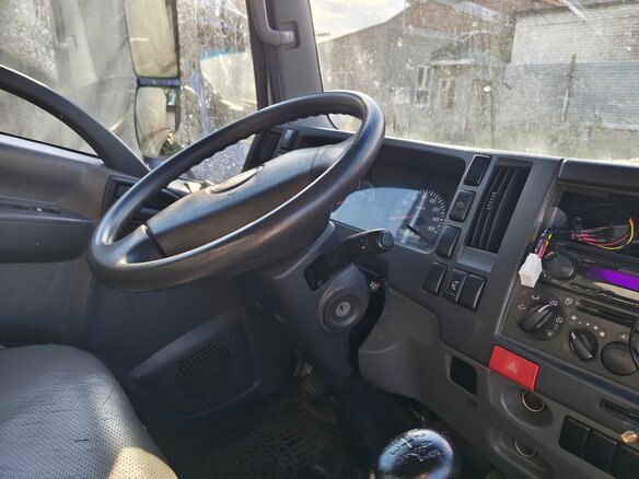 2014 Isuzu Elf (N-series), белый, 3100000 рублей - вид 19