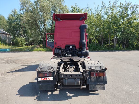 2016 КамАЗ 5490, красный, 2600000 рублей - вид 8