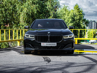 2021 BMW 7 серии 730d xDrive VI (G11/G12) Рестайлинг, чёрный, 7700000 рублей, вид 2