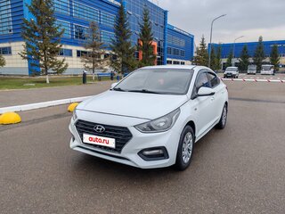 2018 Hyundai Solaris II, белый, 910000 рублей, вид 4