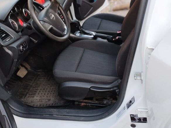 2011 Opel Astra J, белый, 650000 рублей - вид 17