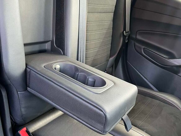 2018 Ford Kuga II Рестайлинг, серый, 1585000 рублей - вид 4