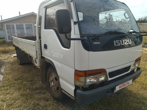 2000 Isuzu Elf (N-series), белый, 1600000 рублей