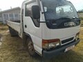 2000 Isuzu Elf (N-series), белый, 1600000 рублей