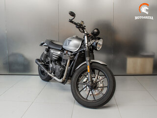 Triumph Street Twin
