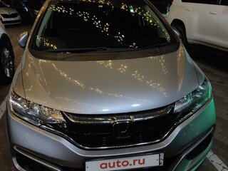 2018 Honda Fit III Рестайлинг, серебристый, 1450000 рублей, вид 2