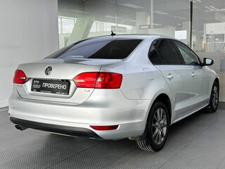 2013 Volkswagen Jetta VI, серебристый, 710000 рублей, вид 5