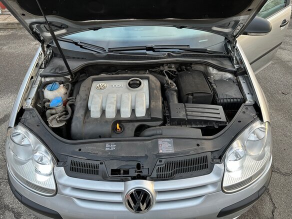 2008 Volkswagen Golf V, серебристый, 800000 рублей - вид 14
