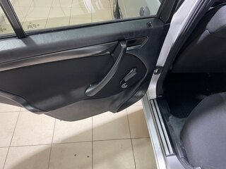 1998 Mercedes-Benz C-Класс 180 I (W202) Рестайлинг, серебристый, 450000 рублей, вид 2